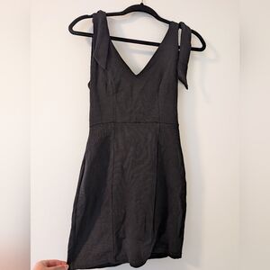 Socialite Sleeveless Little Black Dress